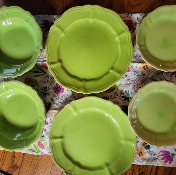 Nicola Fasano Italian Dishware ~ 2 Bowls ~ Chartreuse Green ~ Vintage (?) Pretty - Picture 16 of 16